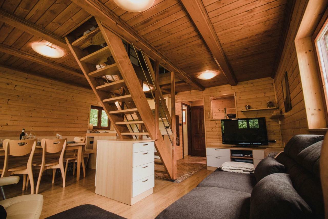 Вілла Lazec Country House Pluznje Екстер'єр фото